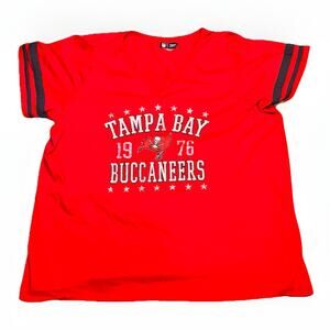 Tampa Bay Buccaneers NFL Team Apparel Red Graphic V Neck Shirt 3XL
